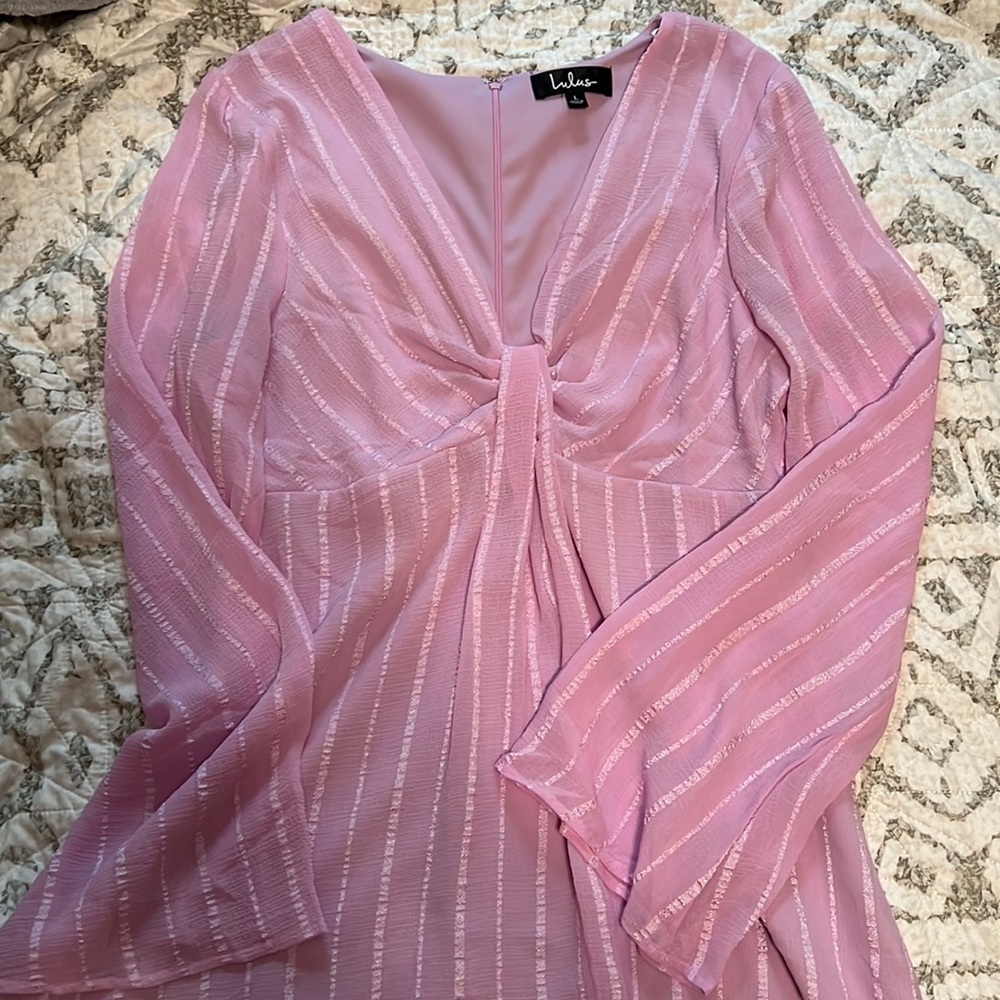 V-neck long sleeve mini dress